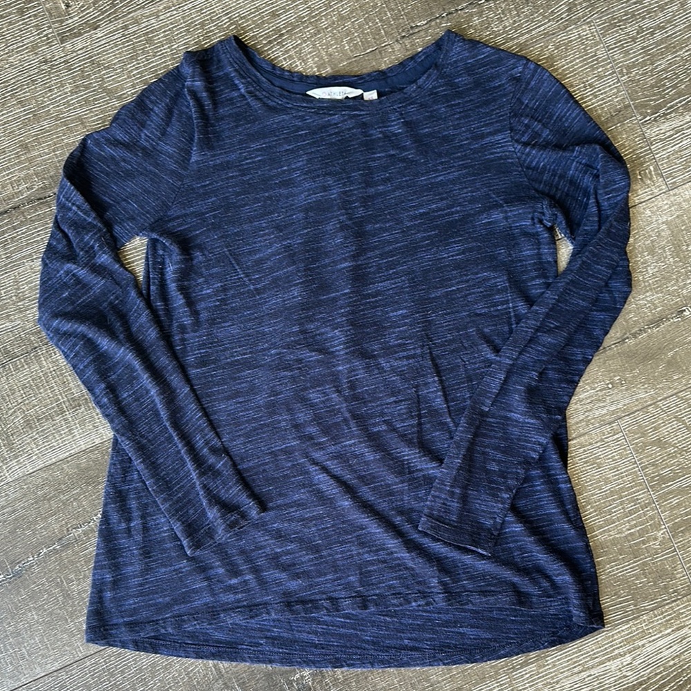 Athleta women’s marled blue pleated back long sleeve top